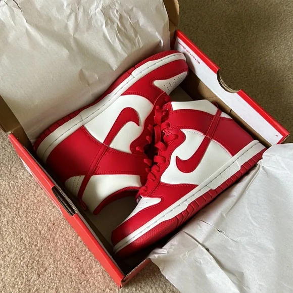 Nike Dunk High White / University Red Size 4.5 Y = 6 W - Picture 1 of 5